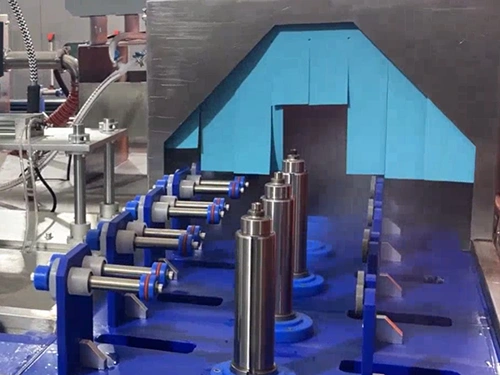 Туннельная мойка для валов двигателей